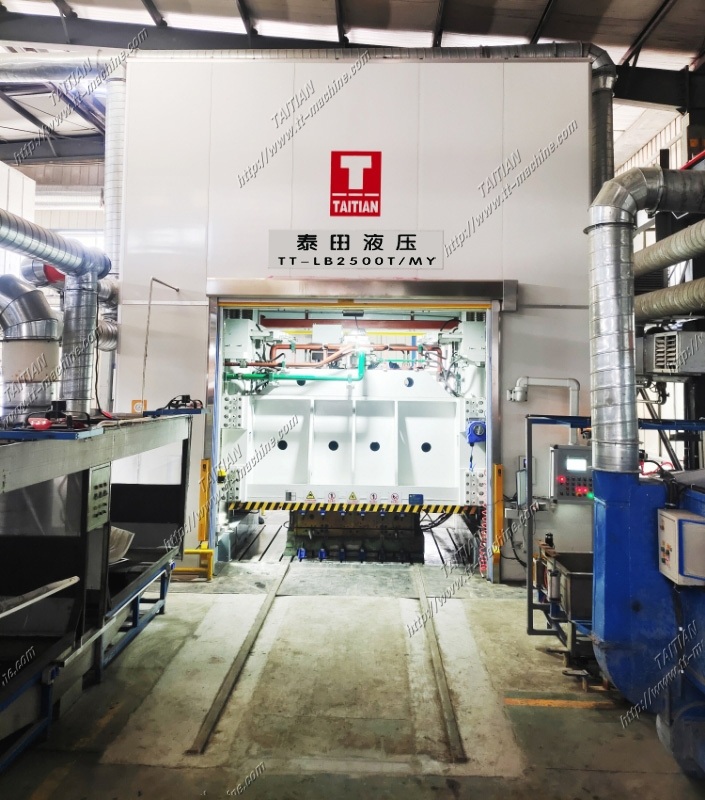 2500T SMC ขึ้นรูปเครื่องอัดไฮดรอลิกสำหรับชิ้นส่วนภายในรถยนต์